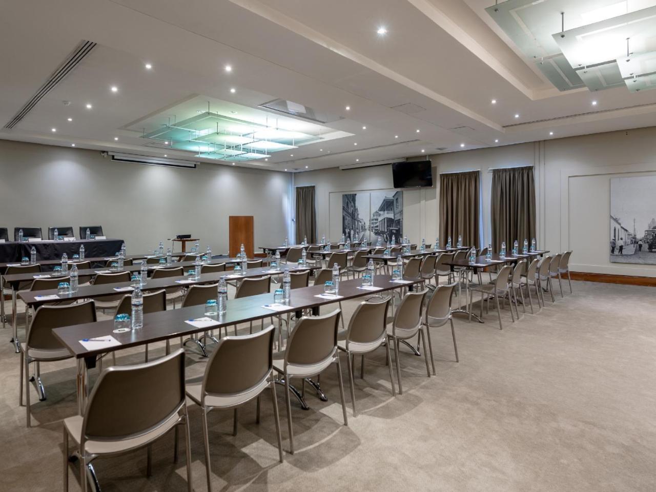 Hotel Avenida Maputo Buitenkant foto